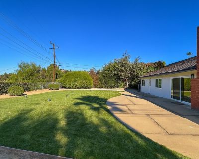 5 Bedroom 3BA 2044 ft Apartment For Rent in Thousand Oaks, CA