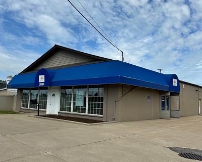 4500 ft Commercial Property For Sale in Monroe, MI
