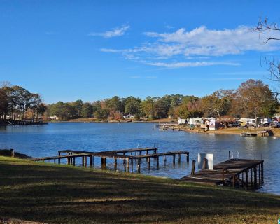 2 Bedroom 2BA 980 ft Single Family House For Sale in Lincoln, AL