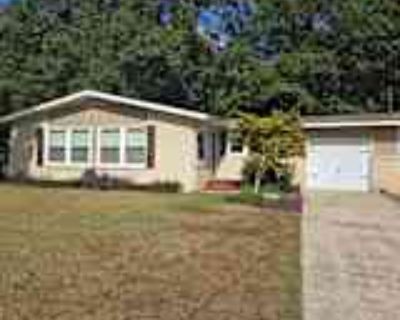 4 Bedroom 2BA 1522 ft² House For Rent in Dothan, AL 1600 Keating Rd