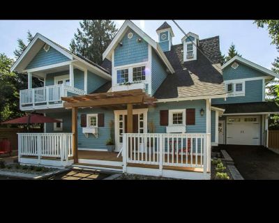 Studio Queen Suite- available Nov 1