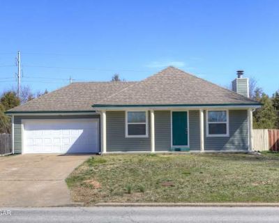 3 Bedroom 2BA 1344 ft Apartment For Rent in Joplin, MO