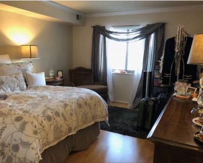 Condo for rent Montebello community complex