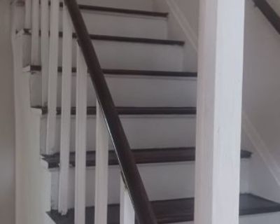 HOUSE FOR RENT 429  JOHNS HOPKINS