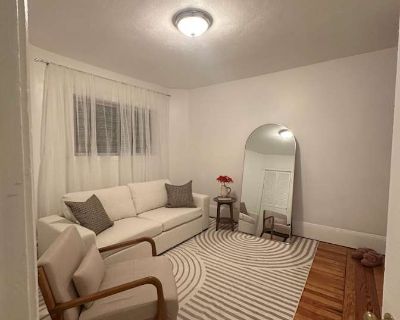 Available on: now. Furnished. Parking available * Internet included * Accessible property * Students welcome. 3 Rooms Available | Looking for Female Roommates in Medford, MA No broker fee! Spacious and sunny apartment (over 1000 sq. ft.) with 2 available rooms, shared bathroom, kitchen, dining space and large living room. Located in a peaceful and safe neighborhood, with a fitness center nearby...