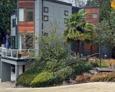 3 Bedroom 3BA 2950 ft Apartment For Rent in Kirkland, WA