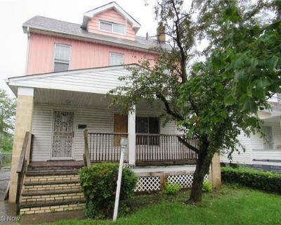 4 Bedroom 2BA 1378 ft Single Family Home For Sale in CLEVELAND, OH