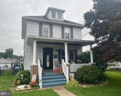 3 Bedroom 2BA 1666 ft Single Family House For Sale in Lewistown, PA