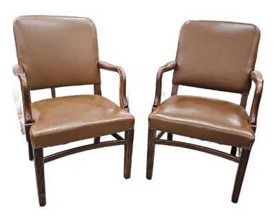 Pair of Mid 20th Century Gunlocke Georgian Style Mahogany and Vinyl Armchairs