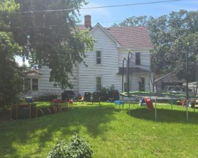 1 Bath Preforeclosure Property in New London, MN 56273 - Cedar St SE