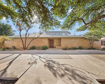 4 Bedroom 4BA 4602 ft Townhouse For Sale in Midland, TX