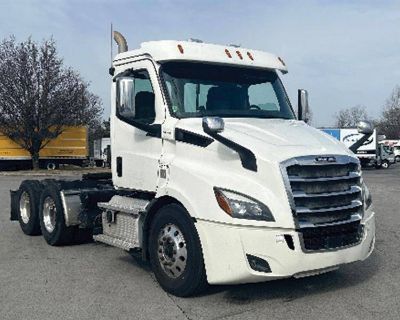 2019 Freightliner Cascadia116