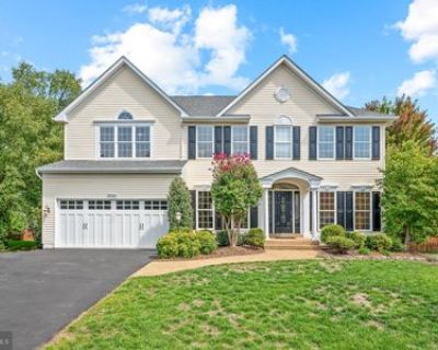 4 Bedroom 4BA 3855 ft Single Family House For Sale in Ashburn, VA