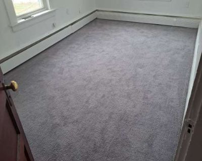 3 Bedroom 1BA 850 ft Apartment For Rent in Claremont, NH