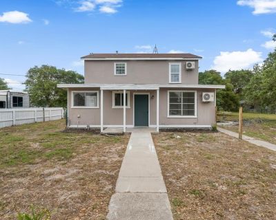 4 Bedroom 2BA 1500 ft Multi-Family For Sale in Aransas Pass, TX