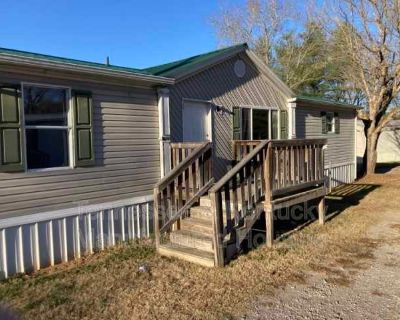 3 Bedroom 2BA 2000 ft House For Rent in Macon County, TN