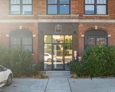 6090 Drexel Road # 4. Property for Rent in Philadelphia, PA for $1,950 with 4 bedrooms and 2 full baths. This property was built in 2000 on a lot size of 0.1.. Welcome home to Drexel Arms, featuring rarely offered NEWER CONSTRUCTION! 3 and 4 bedroom apartments built in a beautiful brick building walking distance from campus. These units feature hardwoord floors, beautiful fully equipped kitchen...