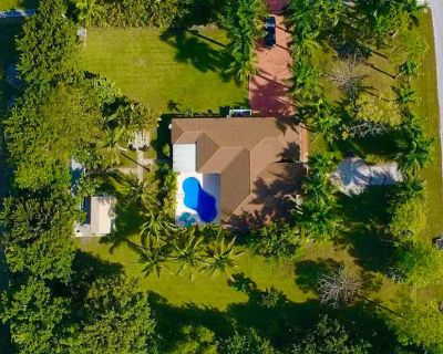 5 Bedroom 3BA 2257 ft House For Rent in Loxahatchee, FL