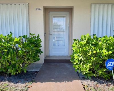 2 Bedroom 2BA 908 ft House For Rent in Boca Raton, FL