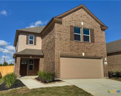 3 Bedroom 2BA 1770 ft Single Family House For Rent in New Braunfels, TX