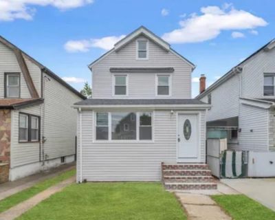 5 Bedroom 2BA 1296 ft Townhouse For Sale in Queens Village, NY
