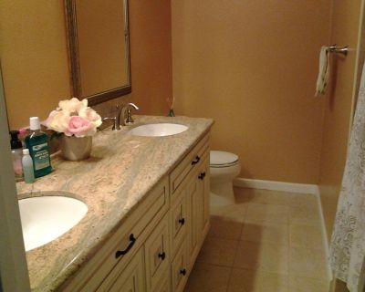 Large bedroom for rent in Via Verde, San Dimas