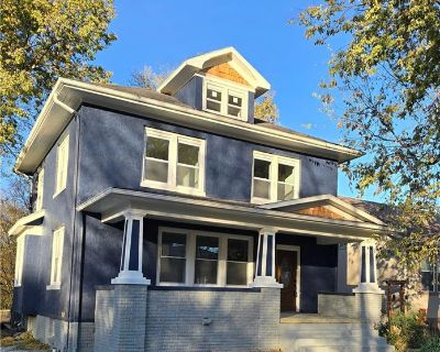 3 Bedroom 2BA 1985 ft Single Family House For Sale in Paola, KS