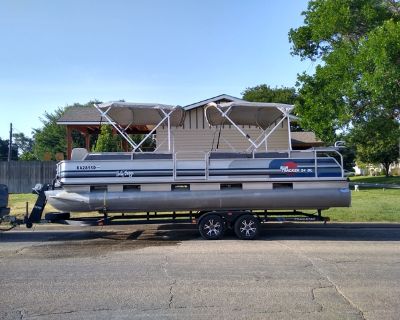 1990 Suntracker 24ft Party Barge PRICE REDUCED