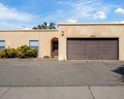 3 Bedroom 2BA 3400 ft Triplex For Sale in ALBUQUERQUE, NM