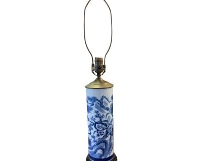 20th Century Chinoserie Lamp