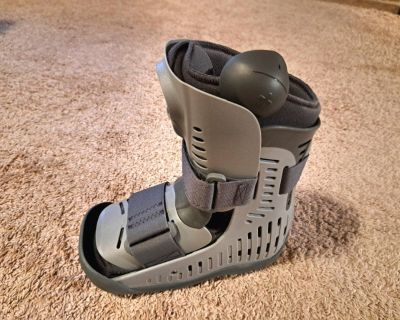 medical walking boot