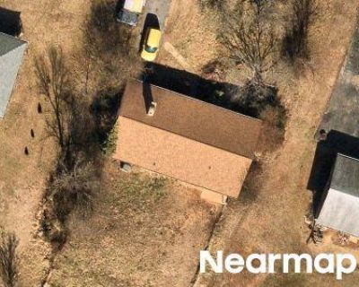 3 Bed 1.5 Bath Preforeclosure Property in Madison Heights, VA 24572 - Dixie Airport Rd