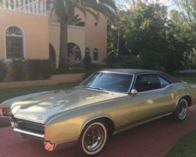 1967 Buick Riviera Hardtop