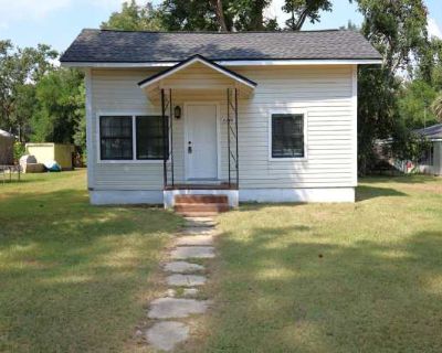 2 Bedroom 1BA 0 ft Apartment For Rent in Lowndes County, GA
