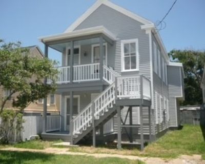 1 Bedroom 1BA 2086 ft Studio For Rent in Galveston, TX