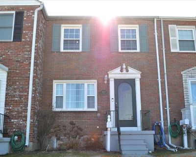 3 Bedroom 1BA 1368 ft Apartment For Rent in Baltimore, MD