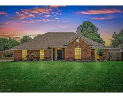 3 Bedroom 2BA 1610 ft² Residential For Sale in Benton, LA