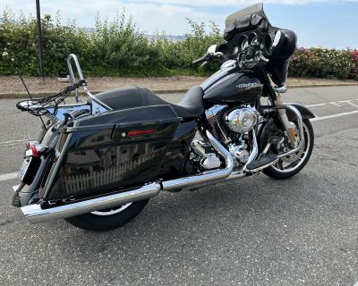 2013 Harley-Davidson Street Glide BASE