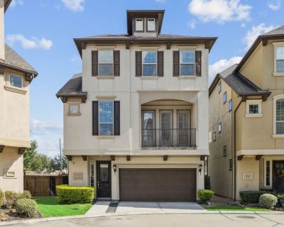 12247 Oxford Crescent Circle. Property for Rent in Houston, TX for $2,700 with 3 bedrooms and 3 full baths, 1 half bath. This 2,032 square foot property was built in 2015 on a lot size of 0.0657.. Stunning 3 bed 3.5 bath home in the Oxford Park gated community with all the space you need! You will feel right at home as you enter the front door. Off the foyer you will find a bedroom, full bath, ...