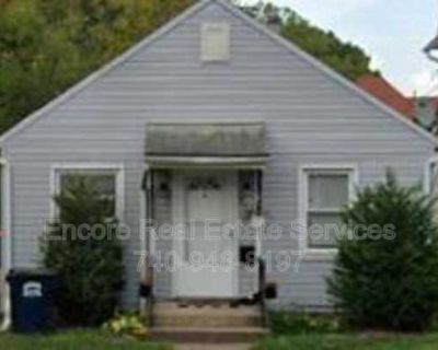 2 Bedroom 1BA 748 ft Pet-Friendly Apartment For Rent in Newark, OH