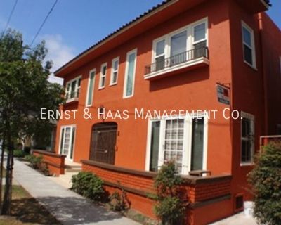 1 Bedroom 1BA 490 ft Pet-Friendly Apartment For Rent in Long Beach, CA