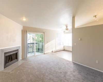 2 Bedroom 2BA 925 ft Pet-Friendly Apartment For Rent in Everett, WA