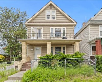 6 Bedroom 2BA 2459 ft Duplex For Sale in BUFFALO, NY