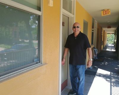 Joe - Needs an Apartment on iROOMit or a Room