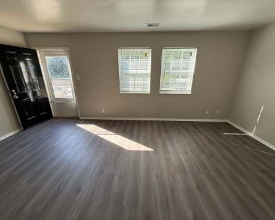 3 Bedroom 1.5BA 1300 ft Apartment For Rent in Vanderburgh County, IN