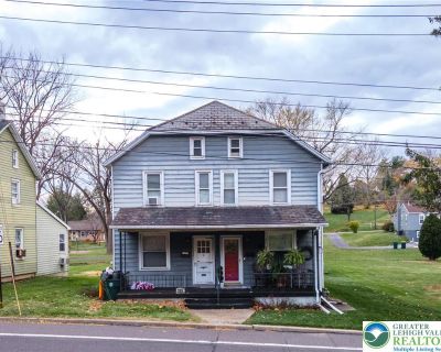 3 Bedroom 1BA 1080 ft Townhouse For Sale in Palmer TWP, PA