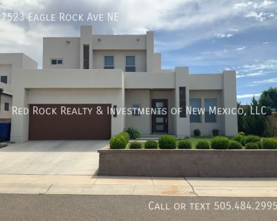 3 Bedroom 2BA 2709 ft Pet-Friendly Single-family home For Rent in Albuquerque, NM