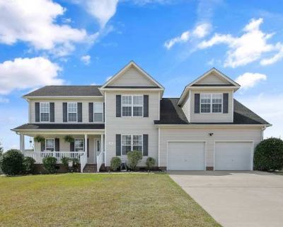 4 Bedroom 3.5BA 2365 ft Pet-Friendly Apartment For Rent in Harnett County, NC