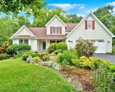 5 Bedroom 3BA 2860 ft Single Family Home For Sale in GRAY, TN
