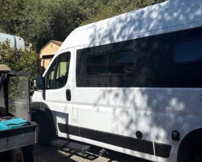 2022 Winnebago Solis Pocket 36A Class B RV